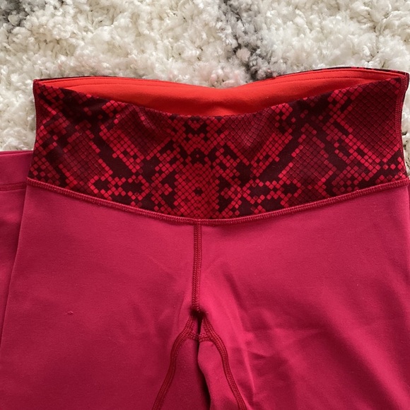 🍋Lululemon Wunder Under
Pant Ill ()
Cranberry / Alarming
Size… - Picture 7 of 10